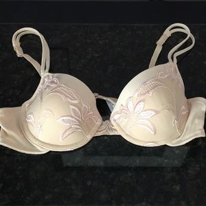 Natori beige bra